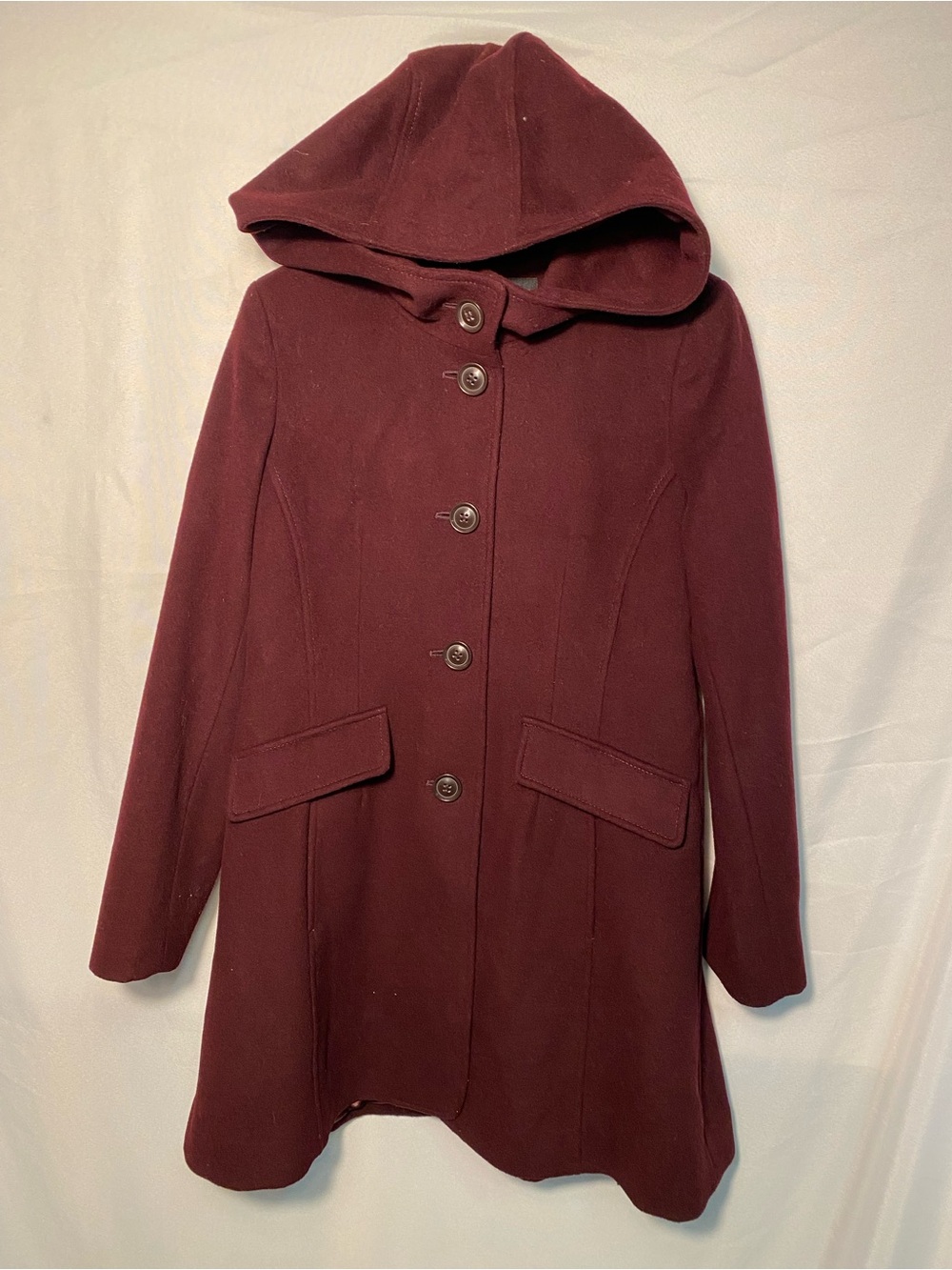 Hooded Single-Breasted Trench Coat in Burgundy
